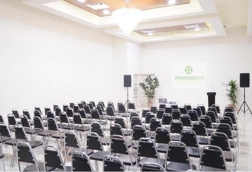 فندق Paradise Inn