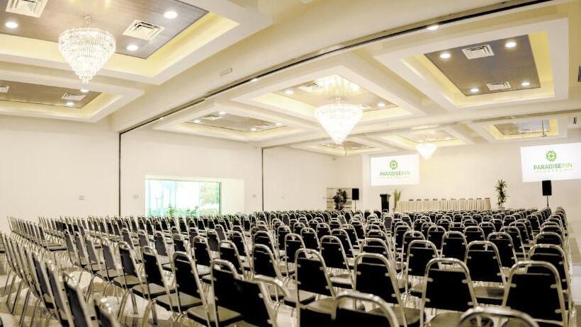 فندق Paradise Inn