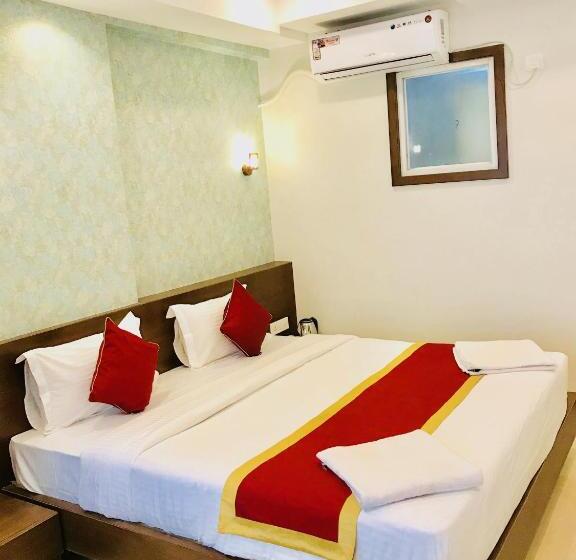 בית מלון כפרי Regalia Inn &suites