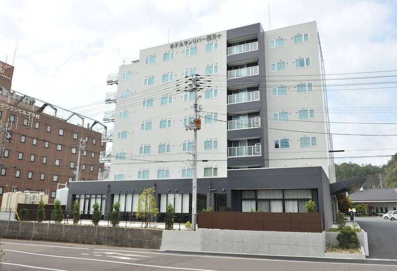 בית מלון כפרי Sunriver Shimanto