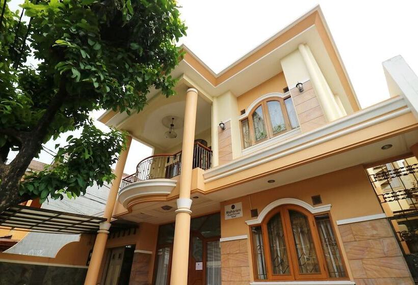 Maharani Guesthouse Tebet Syariah Hostel