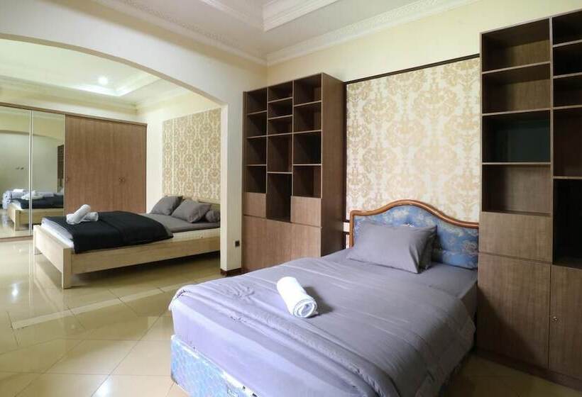 Maharani Guesthouse Tebet Syariah Hostel