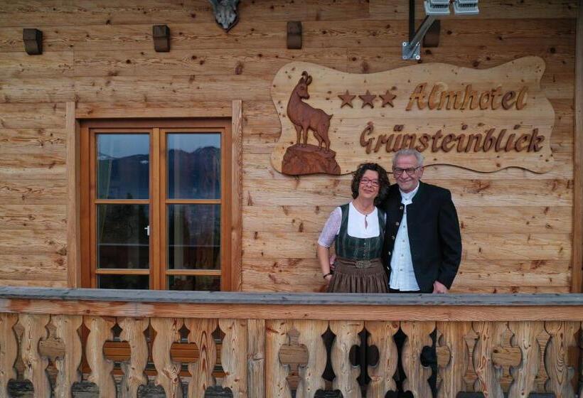 Almhotel Grünsteinblick