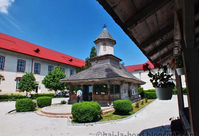 مبيت وإفطار Academia De Arhitectura