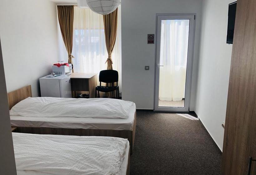 مبيت وإفطار Academia De Arhitectura