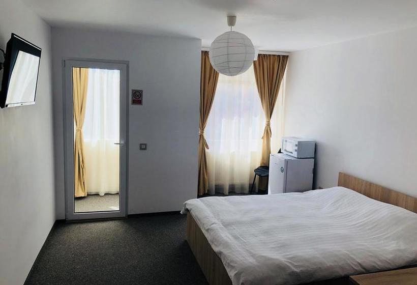 مبيت وإفطار Academia De Arhitectura