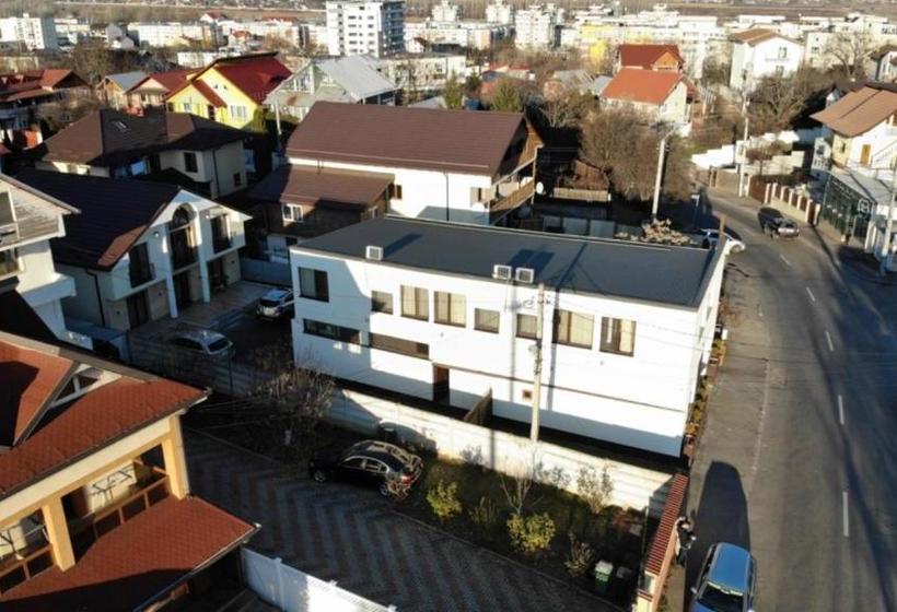 مبيت وإفطار Academia De Arhitectura