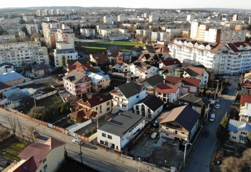 مبيت وإفطار Academia De Arhitectura