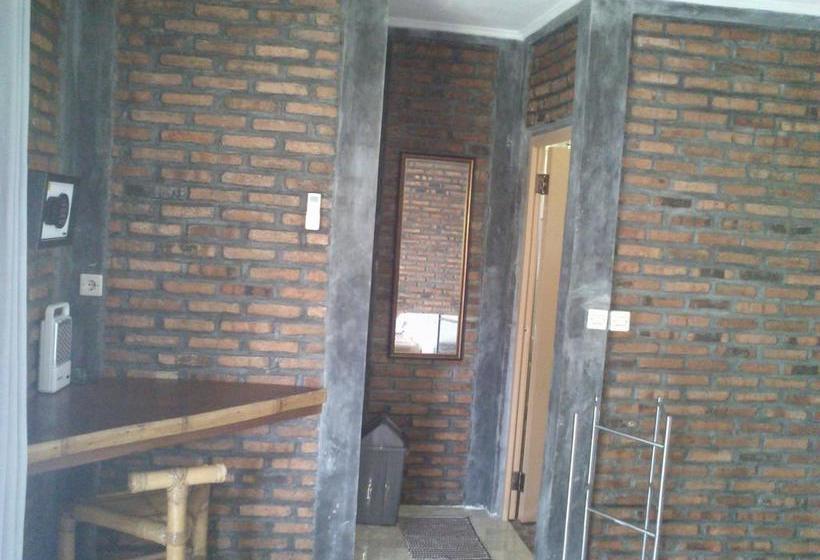 Cimajasquare Hotel & Restaurant