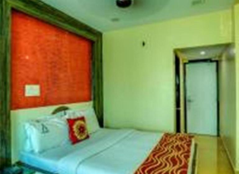 هتل Ulo Akash Inn