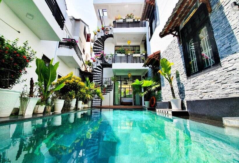 هتل Anh Family Homestay