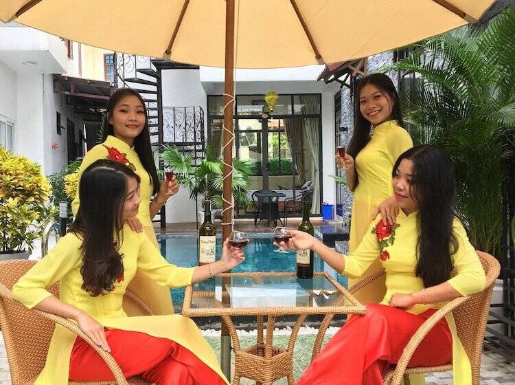 هتل Anh Family Homestay