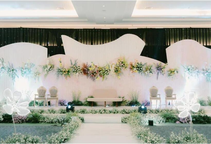 فندق Ayola Sunrise Mojokerto