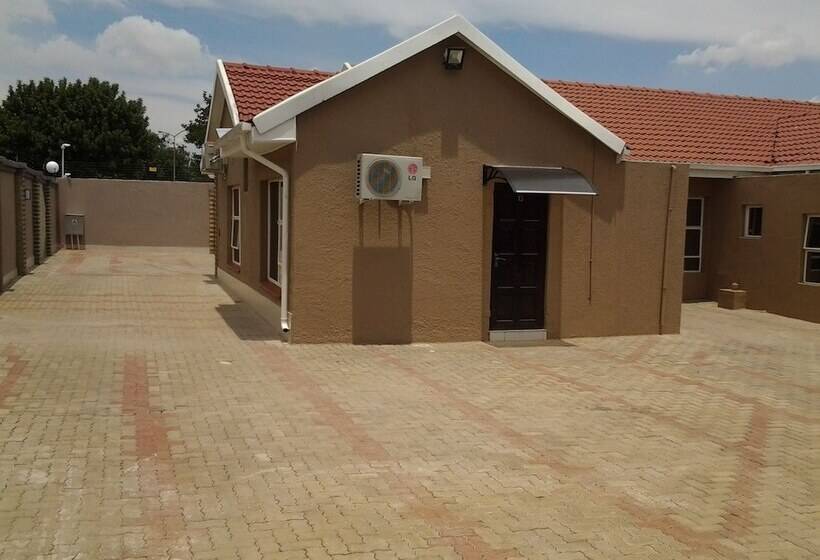 فندق Channel View Lodge