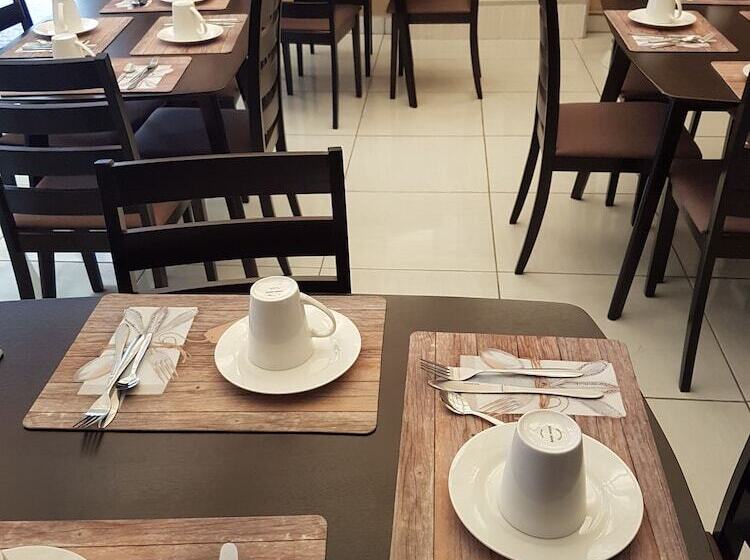 فندق Channel View Lodge