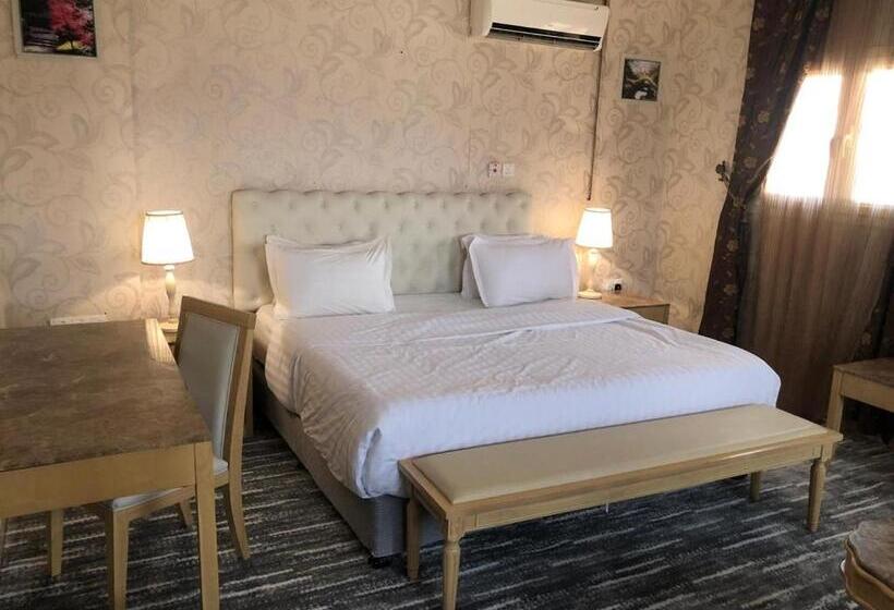 בית מלון כפרי Concord Plaza