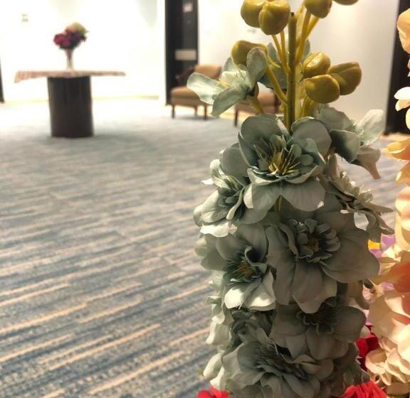 בית מלון כפרי Concord Plaza