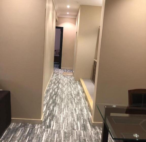 בית מלון כפרי Concord Plaza