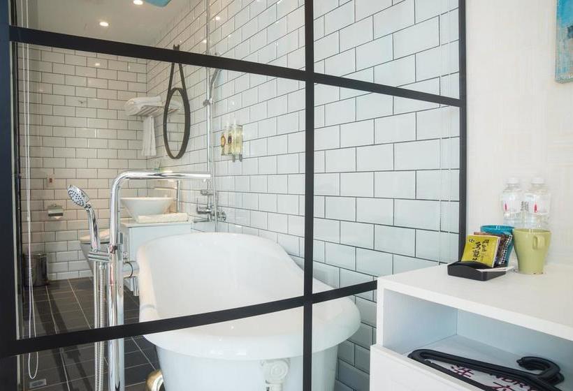 هتل Check Inn Express New Taipei Tamsui