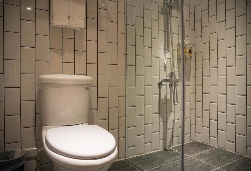 هتل Check Inn Express New Taipei Tamsui