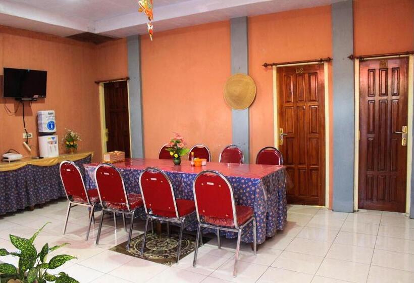 فندق Edelweis 2 Bajawa
