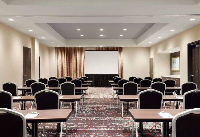 فندق Embassy Suites By Hilton Noblesville Indianapolis Convention Center
