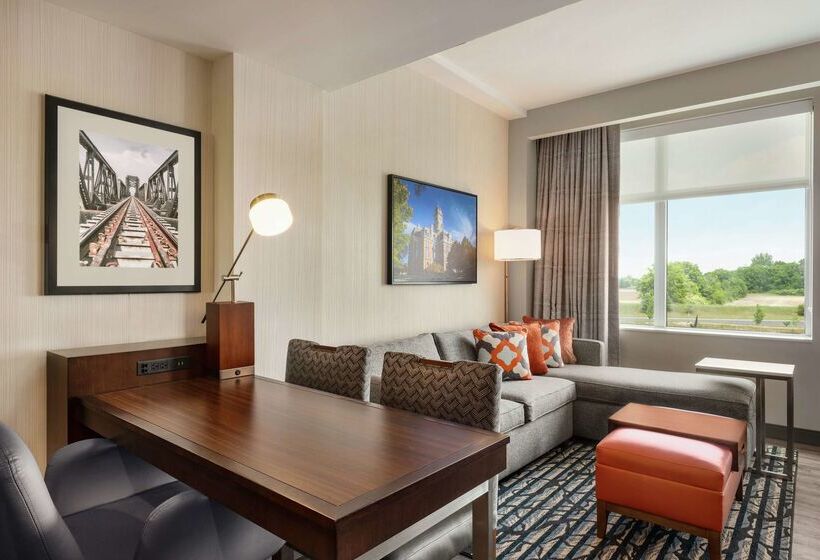 فندق Embassy Suites By Hilton Noblesville Indianapolis Convention Center