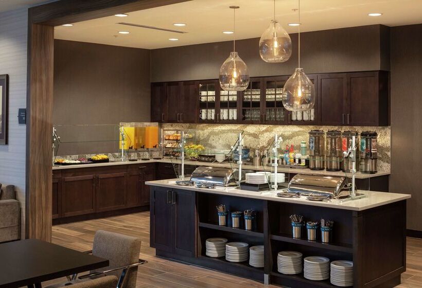 ホテル Homewood Suites By Hilton Needham Boston