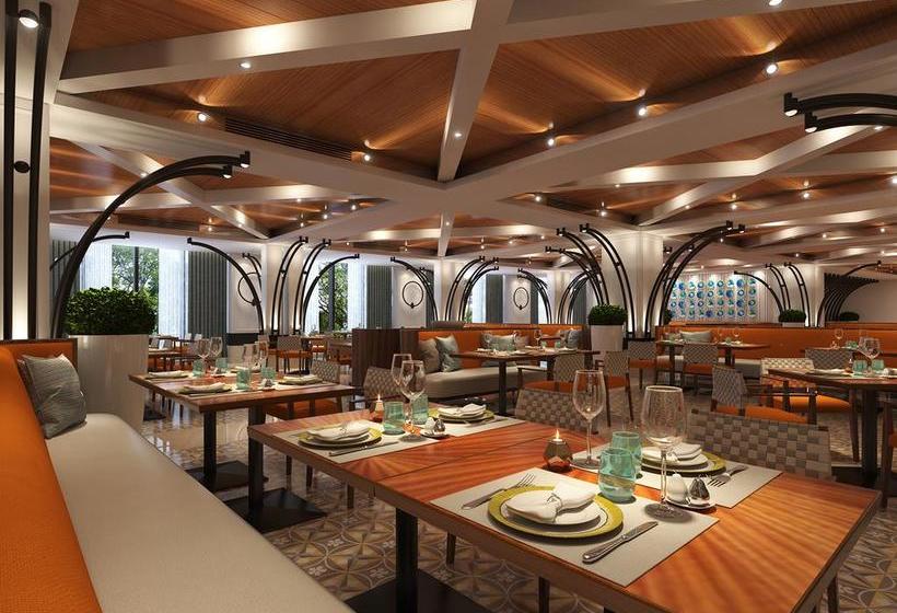 Отель Howard Johnson Hot Spring Resort Anshun