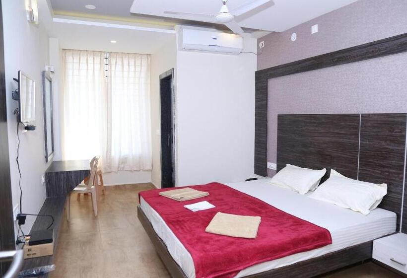 בית מלון כפרי Navaratna Palace