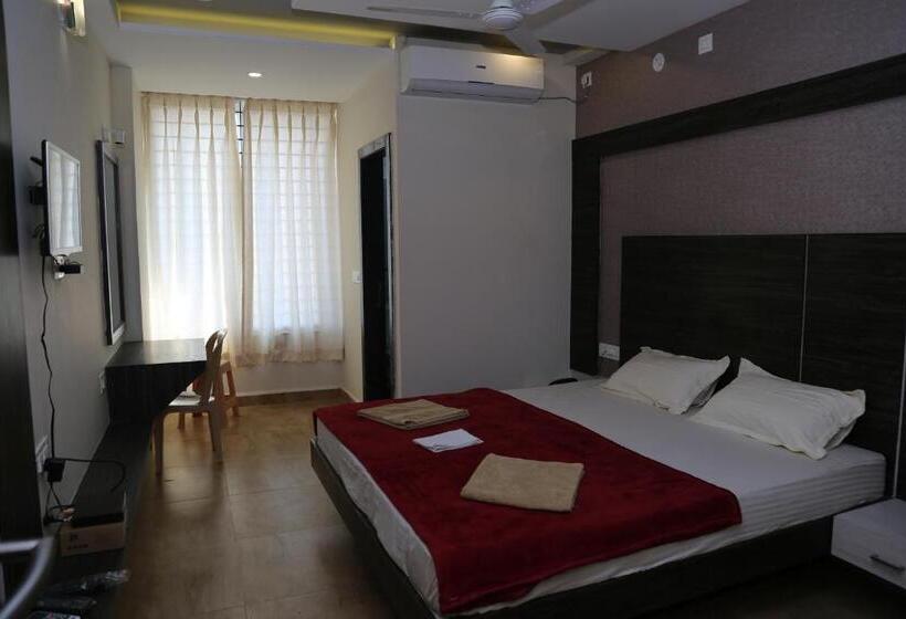 בית מלון כפרי Navaratna Palace