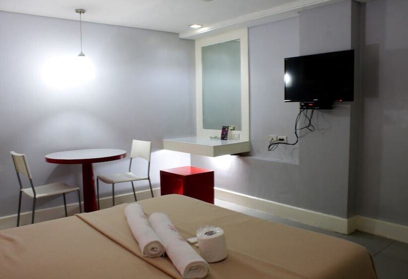 בית מלון כפרי New Winston