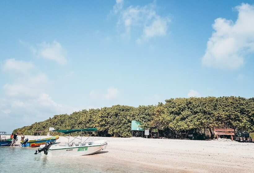 ホテル Oceanfront Condominiums  Nilaveli