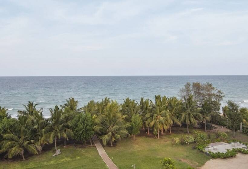ホテル Oceanfront Condominiums  Nilaveli