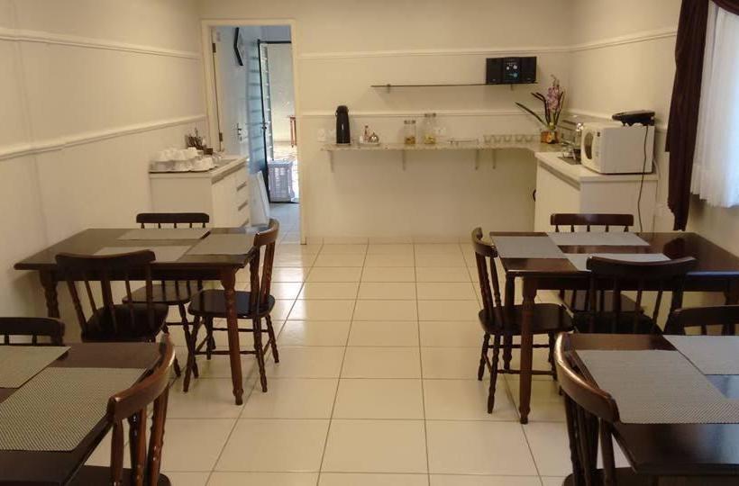 ホテル Pousada Villa Branca   Petar