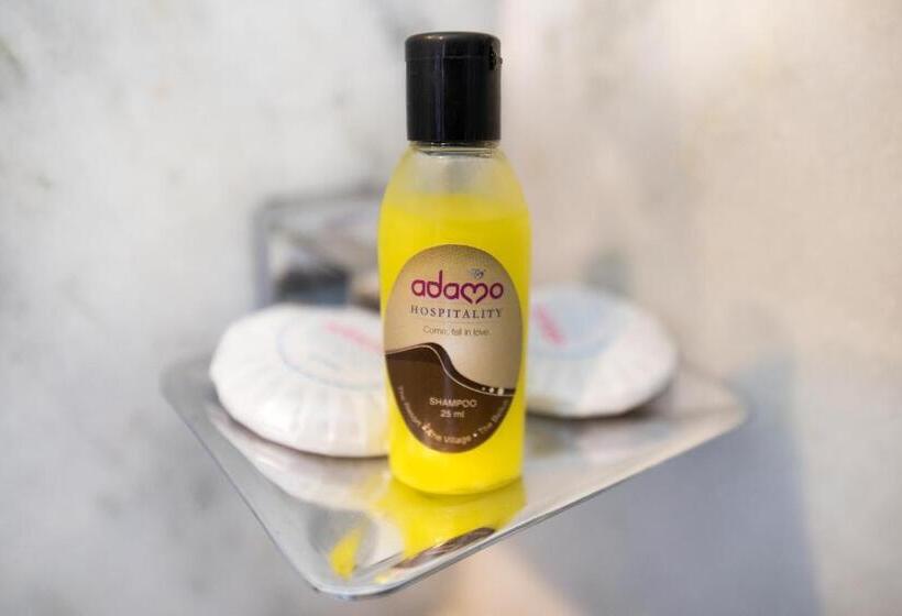 בית מלון כפרי Sanmukh By Adamo