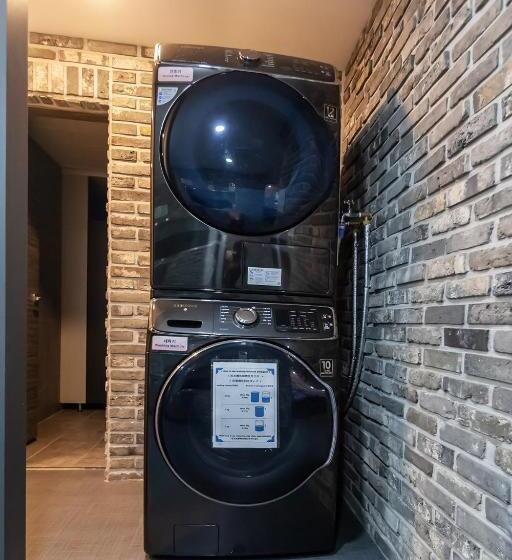 Seomyeon Brown Dot Hotel Gold