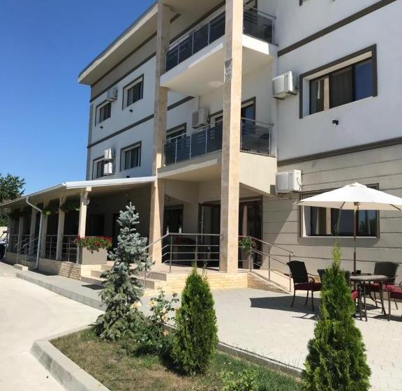 ホテル Terra Iasi