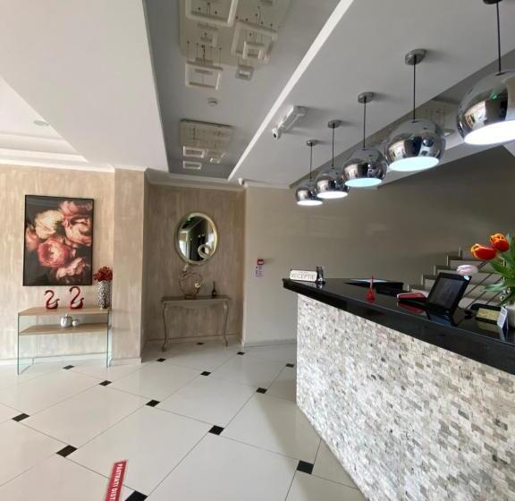 ホテル Terra Iasi