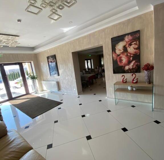 ホテル Terra Iasi