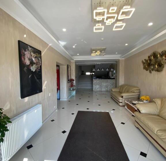 ホテル Terra Iasi