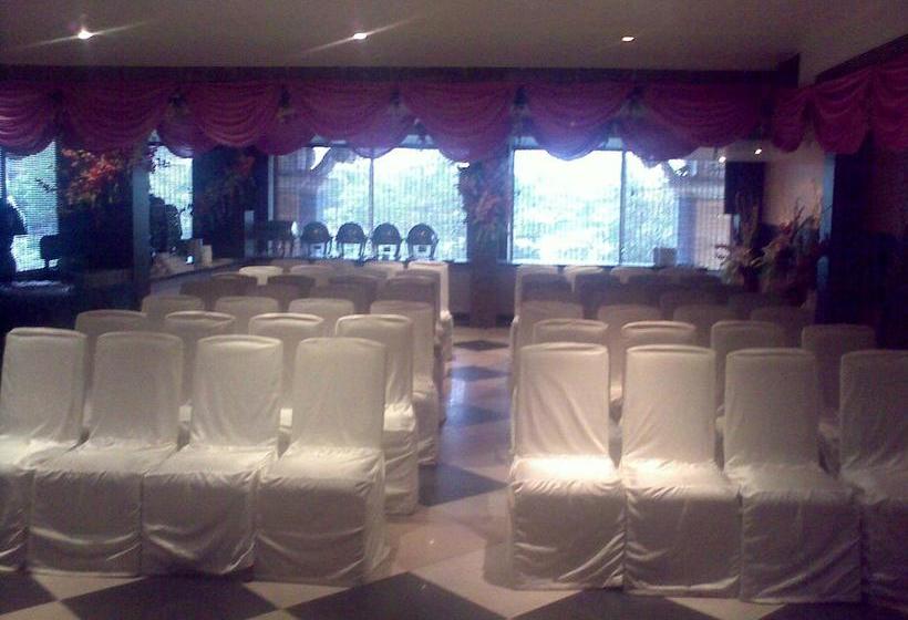 호텔 Seventeen Degrees