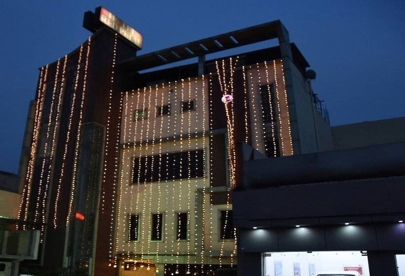 Отель Treebo Red Petal Jalandhar