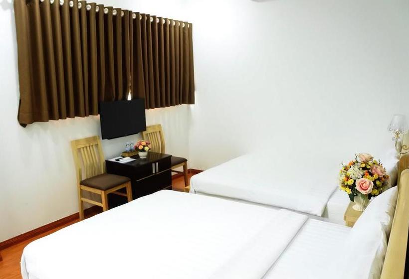 هتل Trúc Hưng Nha Trang