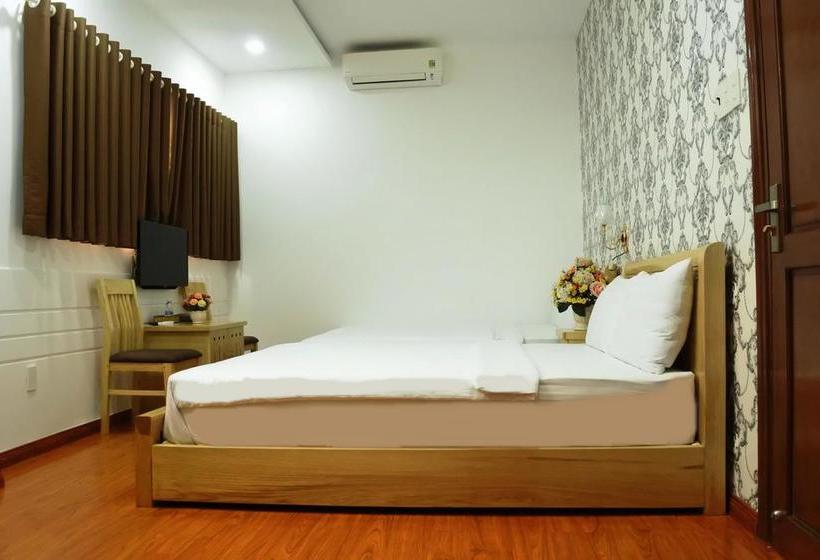 هتل Trúc Hưng Nha Trang