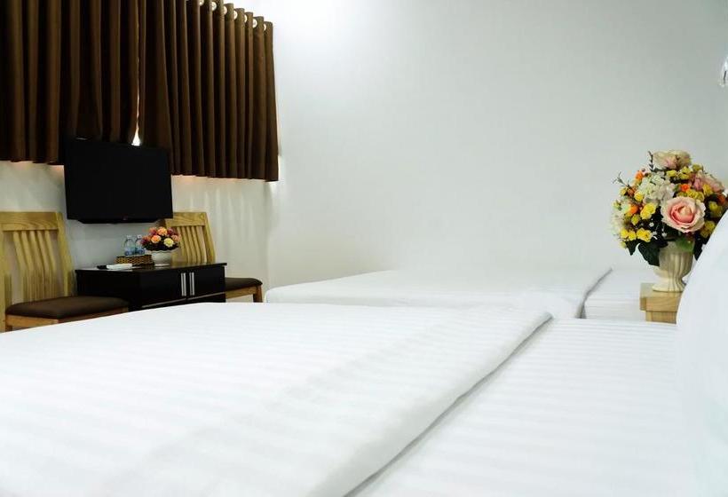 هتل Trúc Hưng Nha Trang