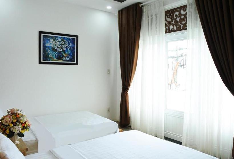 هتل Trúc Hưng Nha Trang