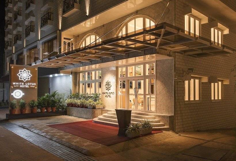 בית מלון כפרי White Lotus