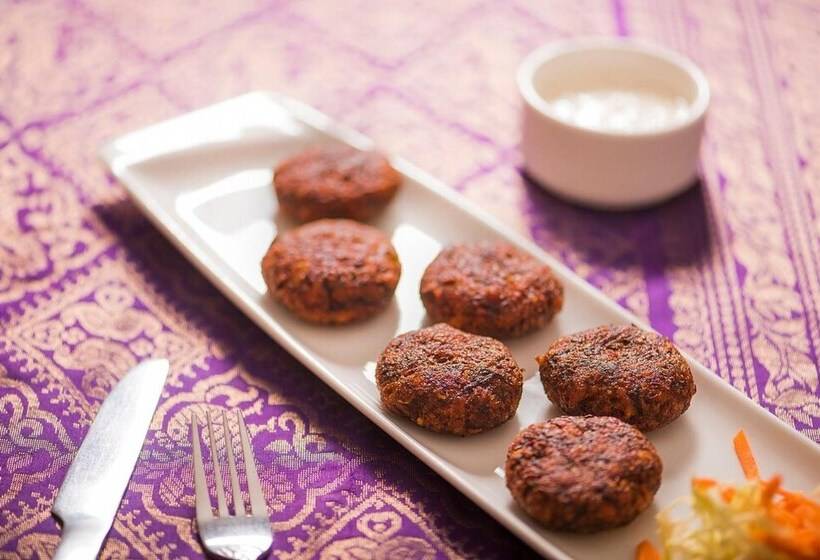 בית מלון כפרי White Lotus