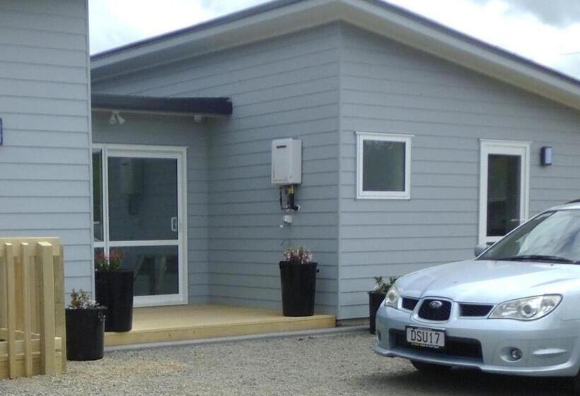 מוטל Trailblazer Studios